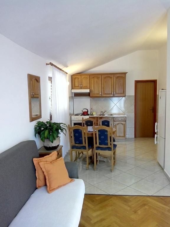 Apartments Ivanka Starigrad Paklenica Δωμάτιο φωτογραφία