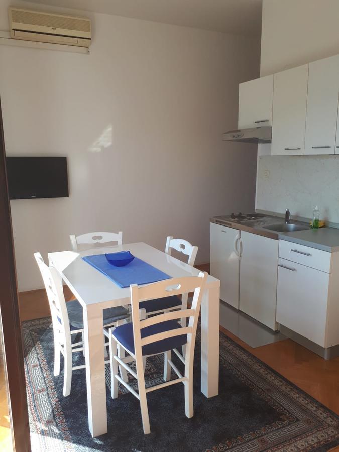 Apartments Ivanka Starigrad Paklenica Εξωτερικό φωτογραφία